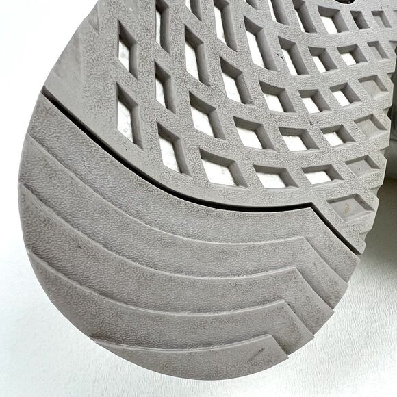 Kenneth Cole Lessia Knit Sock Sneakers Silver Mirrored Panel at Heel White Sz 8 - Picture 7 of 11